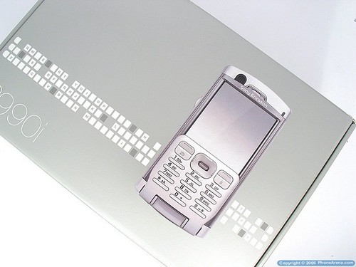 Sony Ericsson P990i - коробка