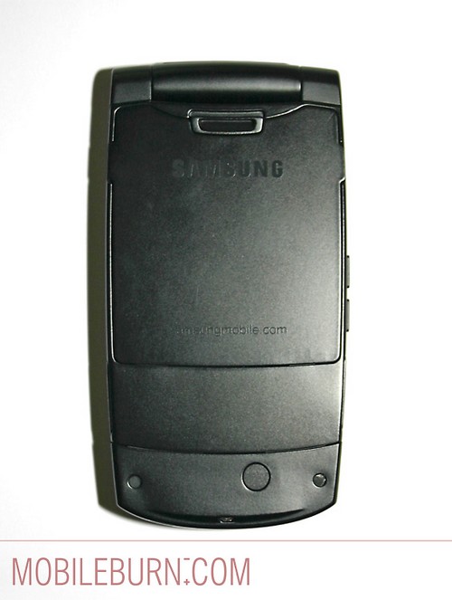 Samsung D830 - Вид тыльной панели