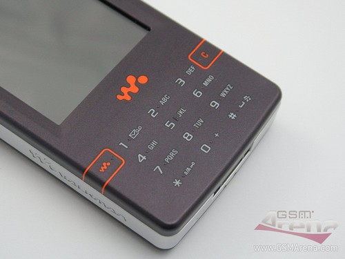 Sony Ericsson W950i - Клавиатура