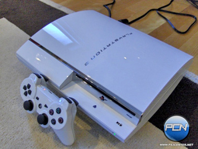 Белая PlayStation, вид сбоку