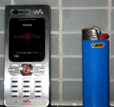 ��������� ����� ���������� Sony Ericsson W880 �AI�