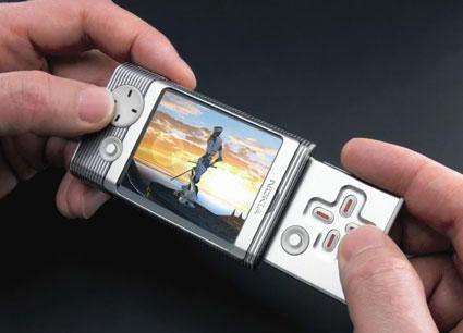 http://www.hi-news.ru/wp-content/uploads/2007/03/ngage_concept_smartphone_1.jpg