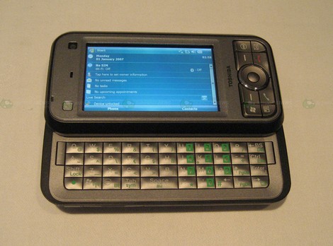 TOSHIBA PORTEGE G900 - 2