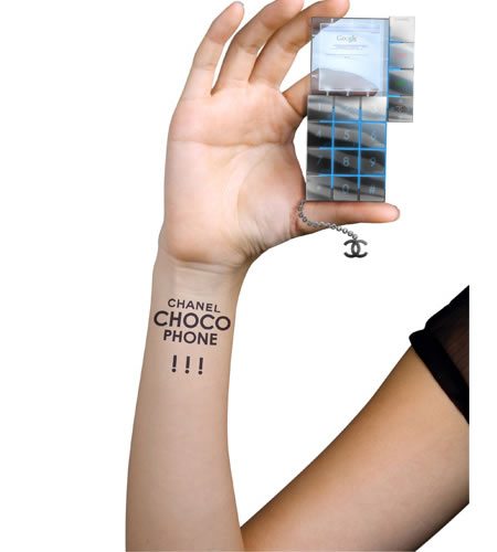 chanel_choco_phone_5.jpg
