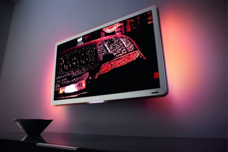 philips_led-backlit_42pfl9803_flattv_2-thumb-450x299