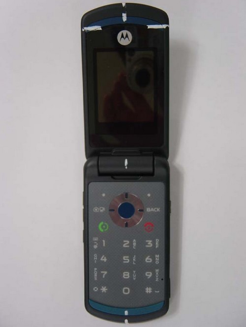 Motorola-cdma-clamshell-2