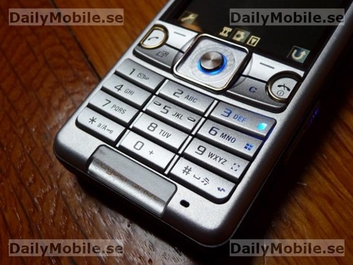 Sony-ericsson-c510-kate-4