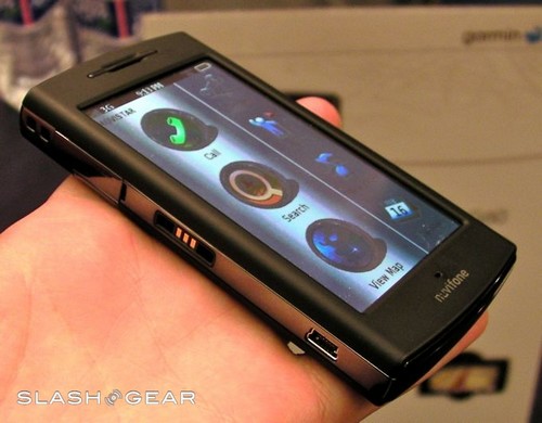 Garmin-asus-15-slashgear