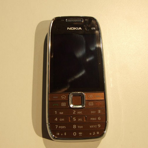 Nokia-e75-1