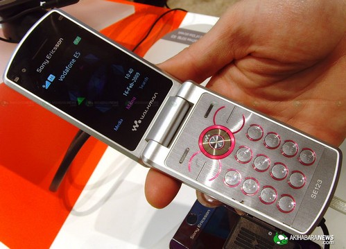 Sony_Ericsson_W508_Walkman_002