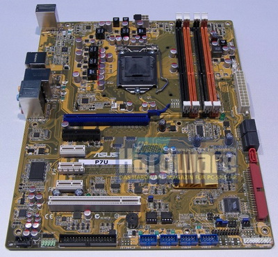 asus_p7u_board_02