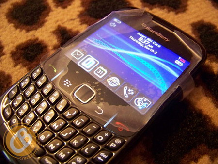blackberrycurve8520-leaklg1