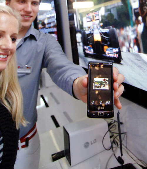  
				LG ������������ Optimus 7 � WP7 
