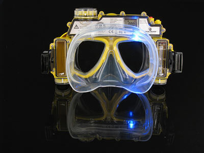 dc37_video_swim_mask_back
