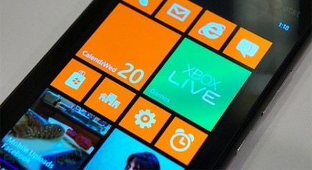 Смартфон Lumia 900
