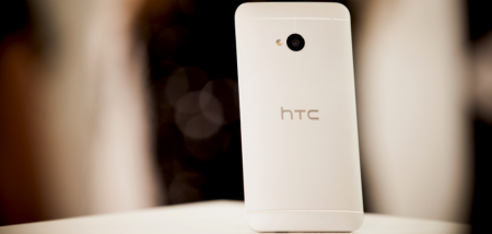 Смартфон HTC One (2) Смартфон HTC One (2)