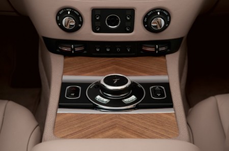 Rolls-Royce Wraith (7) Rolls-Royce Wraith (7)