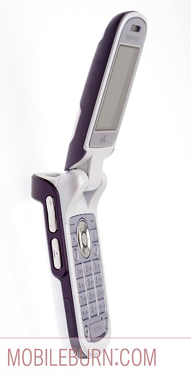 Sony Ericsson w710 - вид слева