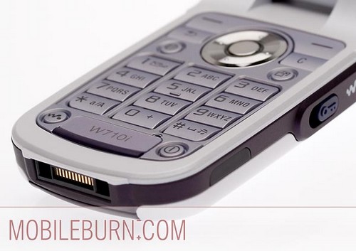 Sony Ericsson w710 - клавиатура